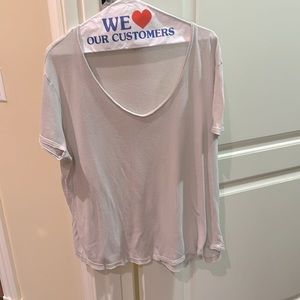 ALO Yoga V-Neck Tee Size Medium